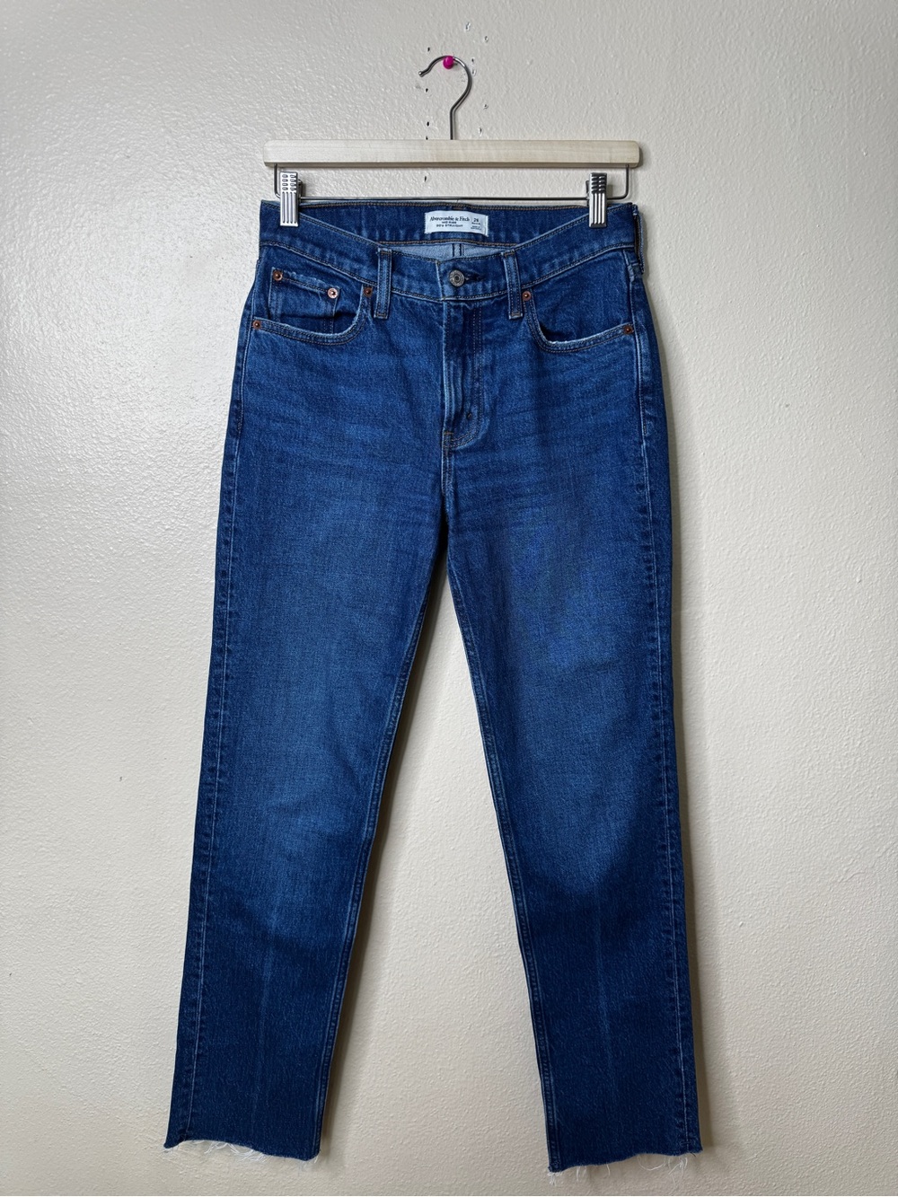 Abercrombie & Fitch Mid Rise 90s Straight Jeans Size 26 Regular Raw Hem
